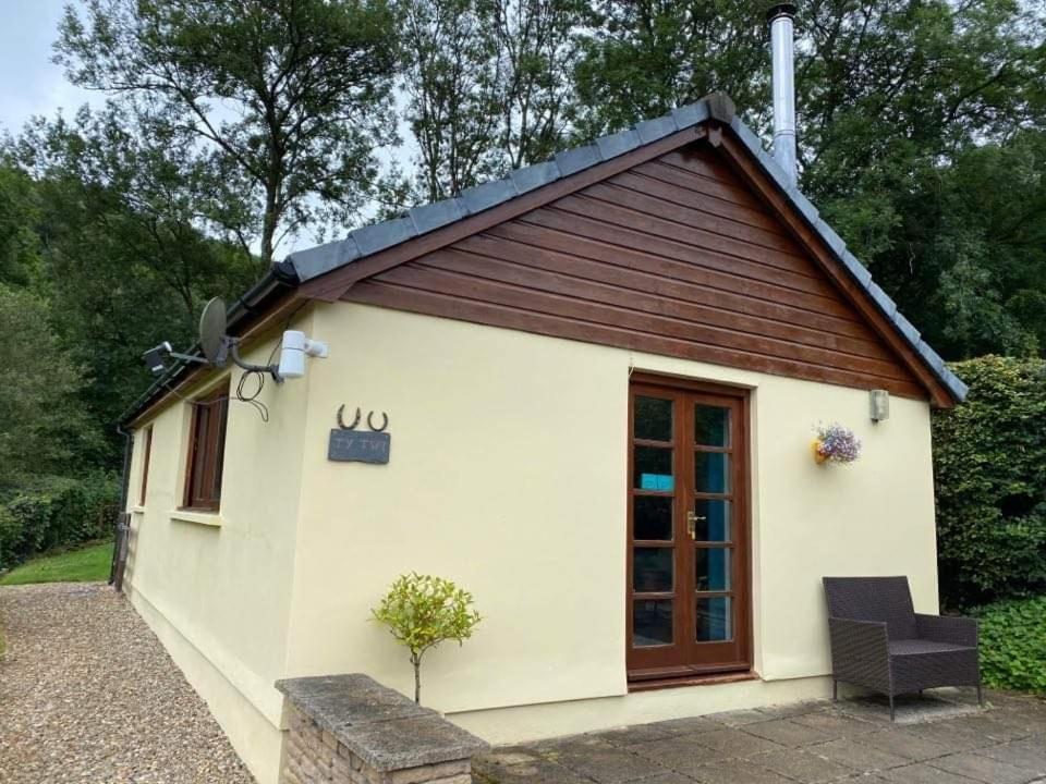 Ty Twt - Complete Holiday Home Llandysul エクステリア 写真